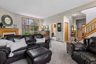 4637 Aspen Ridge Cir, Eagan, MN 55122 - Photo 6