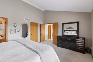 4637 Aspen Ridge Cir, Eagan, MN 55122 - Photo 22