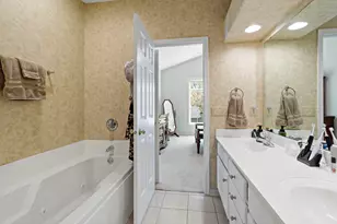 2700 Oak Ridge Trail, Woodbury, MN 55125 - Photo 18