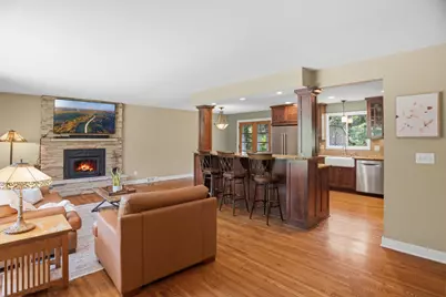 455 Arcwood Road, Mahtomedi, MN 55115 - Photo 6