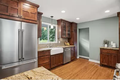 455 Arcwood Road, Mahtomedi, MN 55115 - Photo 18