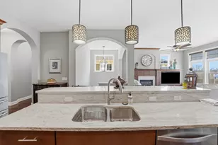 8808 Lake Riley Dr, Chanhassen, MN 55317 - Photo 10