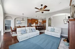 8808 Lake Riley Dr, Chanhassen, MN 55317 - Photo 14