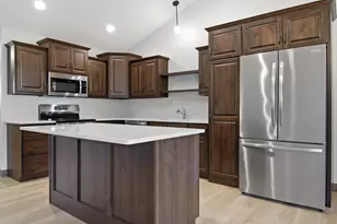 3904 Nicholas Drive, Menomonie, WI 54751 - Photo 4