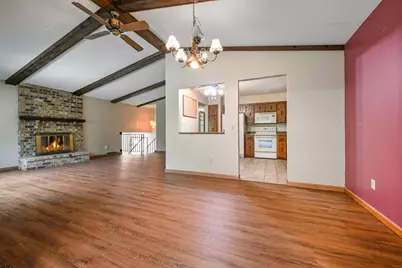 6215 Cavell Avenue N, Brooklyn Park, MN 55428 - Photo 10