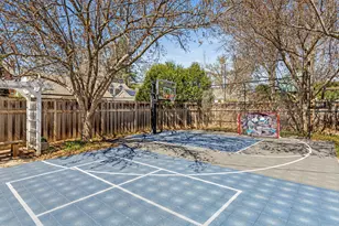 809 Ridge St, Saint Paul, MN 55116 - Photo 4