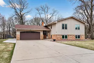 2930 122nd Ave NW, Coon Rapids, MN 55433 - Photo 2