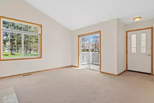 840 Old Town Dr, New Brighton, MN 55112 - Photo 4