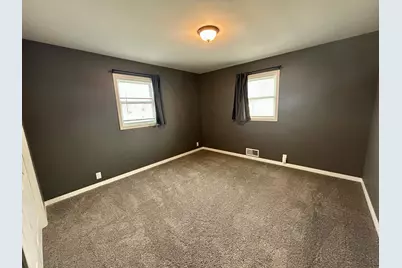 310 Southview Avenue S, Gaylord, MN 55334 - Photo 18