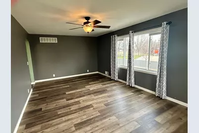 310 Southview Avenue S, Gaylord, MN 55334 - Photo 14
