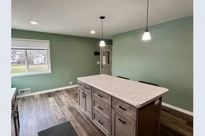 310 Southview Avenue S, Gaylord, MN 55334 - Photo 12
