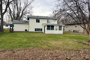 1039 36th Ave N, Saint Cloud, MN 56303 - Photo 2