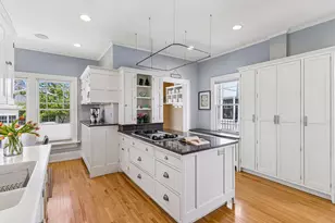 2304 Lake Pl, Minneapolis, MN 55405 - Photo 22