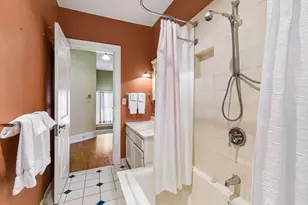 2304 Lake Pl, Minneapolis, MN 55405 - Photo 38