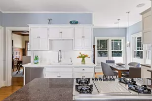 2304 Lake Pl, Minneapolis, MN 55405 - Photo 24