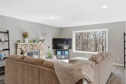 8105 Dakota Lane, Chanhassen, MN 55317 - Photo 16