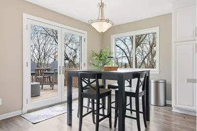 8105 Dakota Lane, Chanhassen, MN 55317 - Photo 10