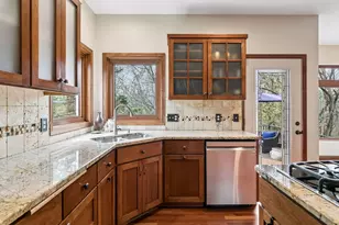3701 Blackhawk Rd, Eagan, MN 55122 - Photo 20