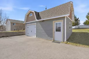 20483 Hamburg Ave, Lakeville, MN 55044 - Photo 26