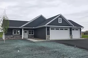 3085 Nottingham Rd S, Saint Cloud, MN 56301 - Photo 2