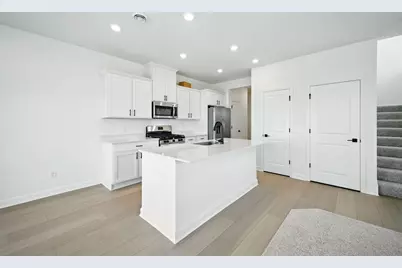 194 Huntington Drive, Waconia, MN 55387 - Photo 2