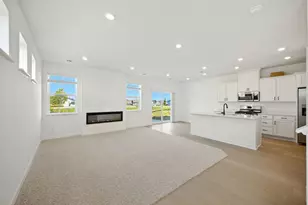 194 HUNTINGTON DR, Waconia, MN 55387 - Photo 4