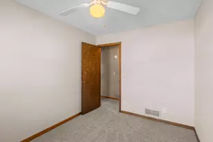 7849 Monroe St NE, Spring Lake Park, MN 55432 - Photo 32