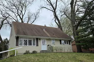 2854 Churchill St, Roseville, MN 55113 - Photo 2