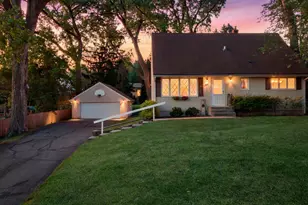 2854 Churchill St, Roseville, MN 55113 - Photo 2