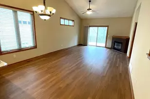 2333 Olivia Ct E, Maplewood, MN 55119 - Photo 8