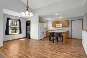 11458 Nicholas Cir, Monticello, MN 55362 - Photo 4