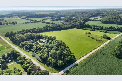 W6650 690th Avenue, Beldenville, WI 54003 - Photo 8