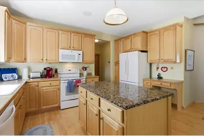 9836 Belmont Lane, Eden Prairie, MN 55347 - Photo 6