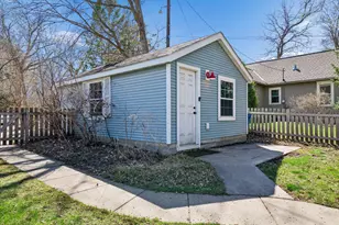 3142 Brooks Ln, Wayzata, MN 55391 - Photo 28