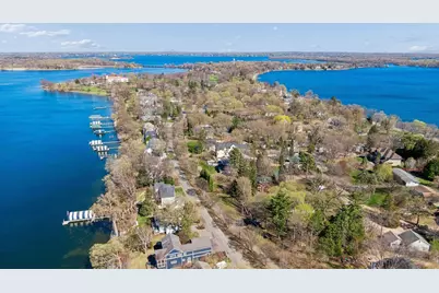 3142 Brooks Lane, Wayzata, MN 55391 - Photo 32
