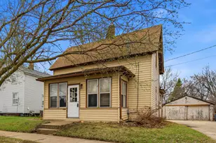 914 N Elm Ave, Owatonna, MN 55060 - Photo 1