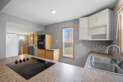 914 N Elm Avenue, Owatonna, MN 55060 - Photo 12