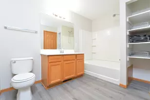 8626 Savanna Oaks Bay, Woodbury, MN 55125 - Photo 14