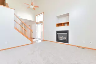 8626 Savanna Oaks Bay, Woodbury, MN 55125 - Photo 2