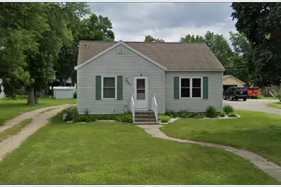 325 Lake Avenue S, Paynesville, MN 56362 - Photo 1