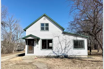 406 1st Street NE, Deer River, MN 56636 - Photo 2