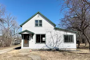 406 1st St NE, Deer River, MN 56636 - Photo 2