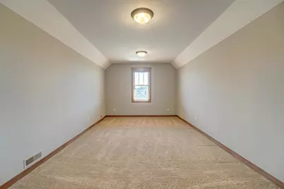 2637 Cottage Grove Place, Woodbury, MN 55129 - Photo 32