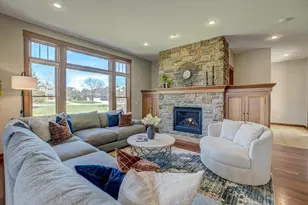 2637 Cottage Grove Pl, Woodbury, MN 55129 - Photo 10
