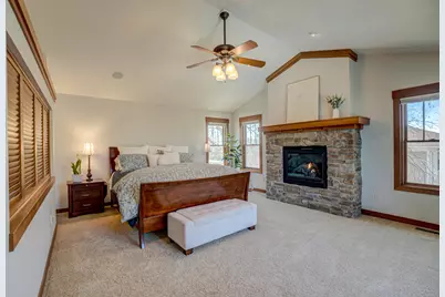 2637 Cottage Grove Place, Woodbury, MN 55129 - Photo 18