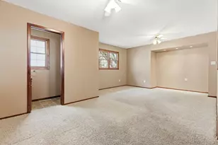 121 W Rowena St, Ivanhoe, MN 56142 - Photo 24