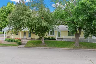 121 W Rowena St, Ivanhoe, MN 56142 - Photo 4
