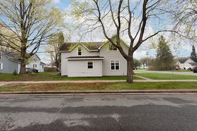 1520 8th Street E, Menomonie, WI 54751 - Photo 8