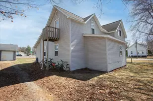 1520 8th St E, Menomonie, WI 54751 - Photo 2