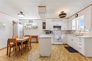 103 S St W, Caledonia, MN 55921 - Photo 12